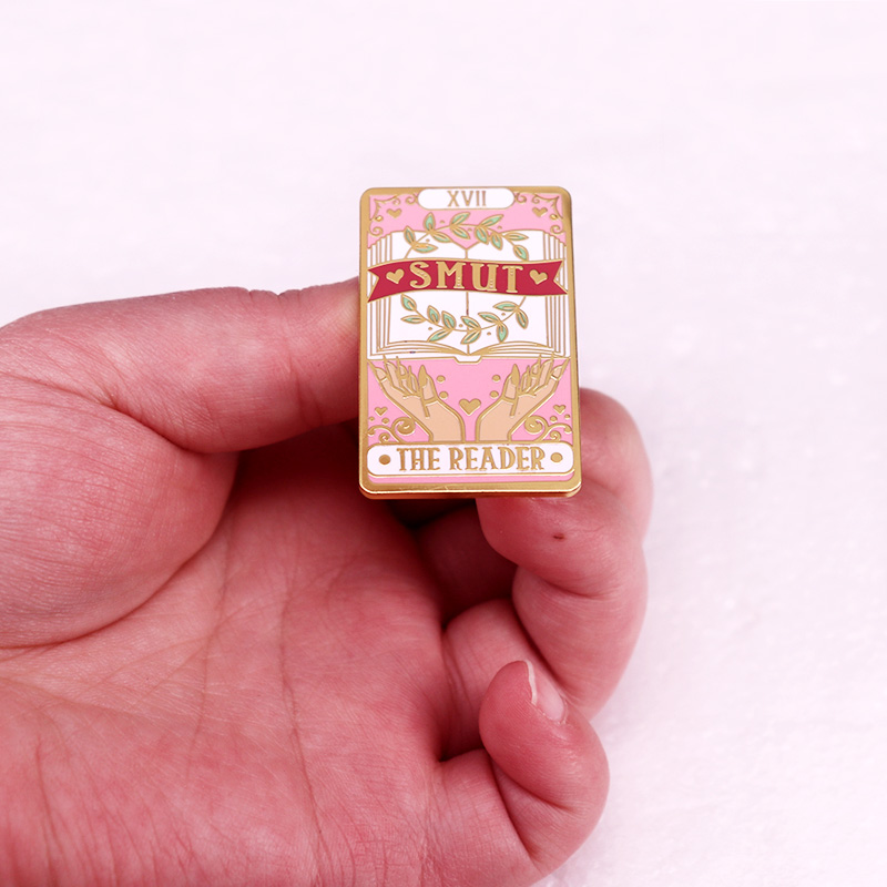 SMUT The Reader Book Enamel Pi - đánh giá và giá Jewelry Making Journal